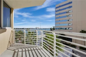 1551 N Flagler Dr, West Palm Beach, FL 33401, Sold 03/19/21