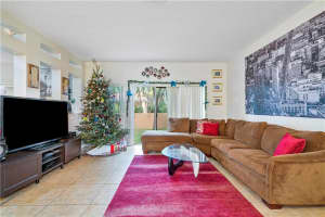 11295 Lakeview Dr, Coral Springs, FL 33071, Sold 03/16/21