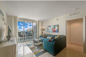 350 SE 2nd St, Fort Lauderdale, FL 33301, Sold 04/29/21