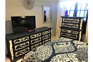 5228 NE 6th Ave #33d, Oakland Park, FL 33334, Sold 02/19/21