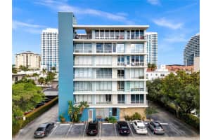 524 Orton Ave, Fort Lauderdale, FL 33304, Sold 03/12/21