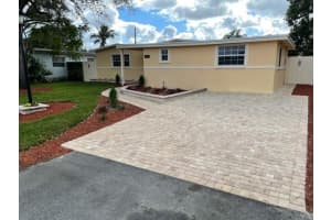 875 Tripp Dr, West Palm Beach, FL 33413, Sold 03/16/21