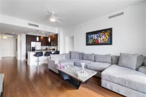 315 NE 3rd Ave, Fort Lauderdale, FL 33301, Sold 06/04/21