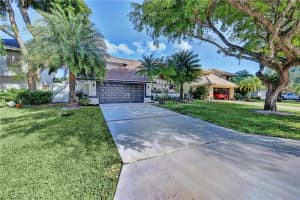 6619 Sweet Maple Ln, Boca Raton, FL 33433, Sold 02/01/21
