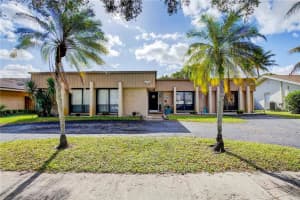 10450 SW 50th Pl, Cooper City, FL 33328, Sold 04/30/21