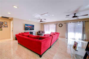 10450 SW 50th Pl, Cooper City, FL 33328, Sold 04/30/21
