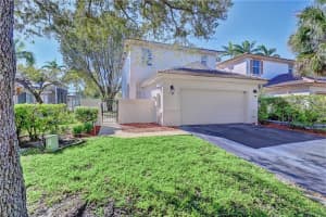 7500 NW 3rd Ct, Plantation, FL 33317, Sold 02/09/21