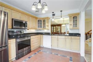 810 NE 27th Ave, Hallandale Beach, FL 33009, Sold 03/31/21