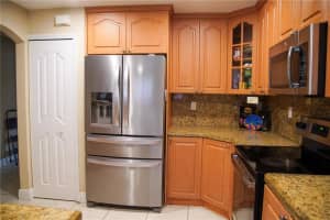 16207 SW 44th Ln, Miami, FL 33185, Sold 02/12/21