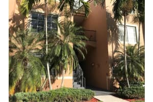 8060 N Nob Hill Rd, Tamarac, FL 33321, Sold 02/08/21
