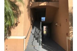 8060 N Nob Hill Rd, Tamarac, FL 33321, Sold 02/08/21