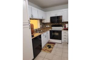 5501 Lakeside Dr, Margate, FL 33063, Sold 04/21/21