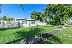 8121 NW 72nd Ave, Tamarac, FL 33321, Sold 02/08/21