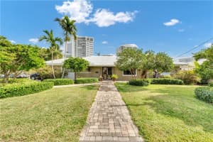 65 Castle Harbor Isle Dr, Fort Lauderdale, FL 33308, Sold 02/16/21