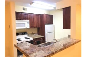 2986 S University Dr, Davie, FL 33328, Sold 04/15/21
