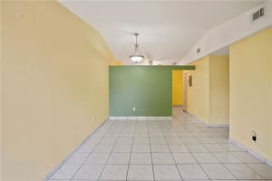 8345 NW 186th St, Hialeah, FL 33015, Sold 01/28/21
