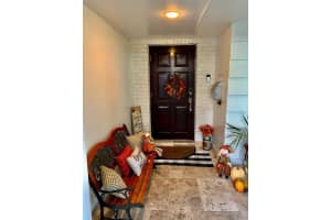 7353 Loch ness Dr, Miami Lakes, FL 33014, Sold 03/05/21