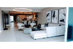 321 N Birch Rd, Fort Lauderdale, FL 33304, Sold 03/23/21