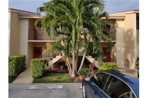 110 SE 7th St, Deerfield Beach, FL 33441, Sold 04/01/21
