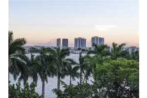 2851 NE 183rd St, Aventura, FL 33160, Sold 02/08/22