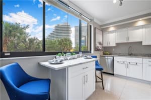 2300 NE 33rd Ave, Fort Lauderdale, FL 33305, Sold 04/20/21