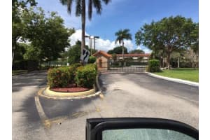 8606 SW 3rd St, Pembroke Pines, FL 33025, Sold 03/30/21