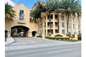 3001 NE 185th St, Aventura, FL 33180, Sold 03/05/21