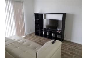 4043 NW 16th St, Lauderhill, FL 33313, Sold 08/13/21