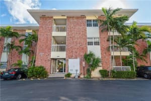 2424 SE 17th St APT B215, Fort Lauderdale, FL 33316, Sold 06/01/21