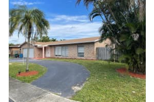 8200 NW 73rd Terrace, Tamarac, FL 33321, Sold 04/25/21