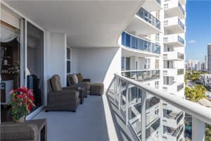 2841 N Ocean Blvd, Fort Lauderdale, FL 33308, Sold 03/30/21