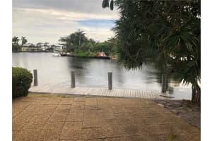 2212 NE 17th Pl, Fort Lauderdale, FL 33305, Sold 04/09/21