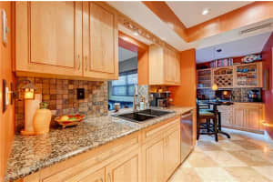 10602 NW 81st St, Tamarac, FL 33321, Sold 02/16/21