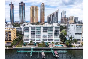 Le Laurier, 17800 N Bay Rd, Sunny Isles Beach, FL 33160, Sold 08/20/21