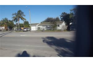 5860 Haverhill Rd, West Palm Beach, FL 33407, Sold 04/12/21