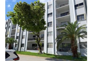 1301 NE 7th St, Hallandale Beach, FL 33009, Sold 05/10/21
