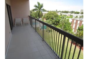 1301 NE 7th St, Hallandale Beach, FL 33009, Sold 05/10/21