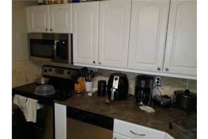 3101 Oakland Shores Dr APT H212, Oakland Park, FL 33309, Sold 02/08/21