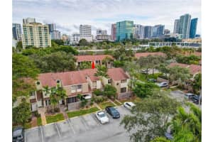 326 City View Dr, Fort Lauderdale, FL 33311, Sold 03/04/21