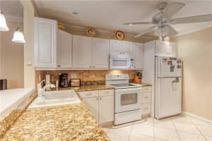 600 NE 14th Ave, Hallandale Beach, FL 33009, Sold 03/30/21