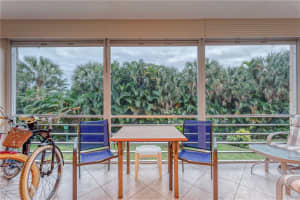 600 NE 14th Ave, Hallandale Beach, FL 33009, Sold 03/30/21