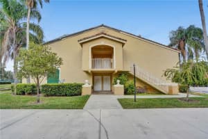 2600 S University Dr, Davie, FL 33328, Sold 03/01/21