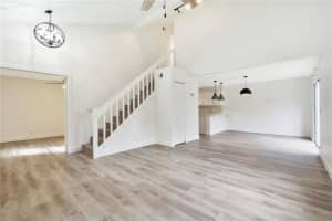 301 Maplecrest Cir, Jupiter, FL 33458, Sold 02/26/21