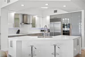 701 SE 21st Ave, Deerfield Beach, FL 33441, Sold 03/15/21