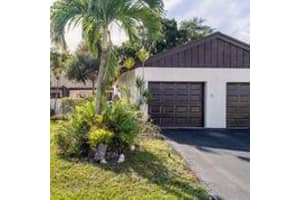 9230 Wedgewood Ln, Tamarac, FL 33321, Sold 04/28/21
