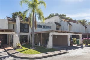 6500 Kendale Lakes Dr, Miami, FL 33183, Sold 04/14/21