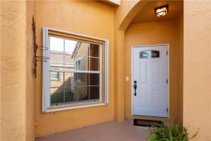 416 SW 195th Ave, Pembroke Pines, FL 33029, Sold 03/08/21