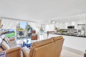 400 Leslie Dr, Hallandale Beach, FL 33009, Sold 03/10/21