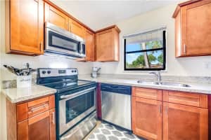 6192 Seven Springs Blvd, Greenacres, FL 33463, Sold 03/01/21