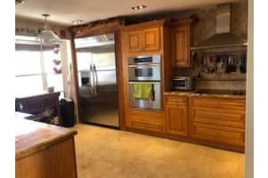 18911 NW 10th St, Pembroke Pines, FL 33029, Sold 04/21/21